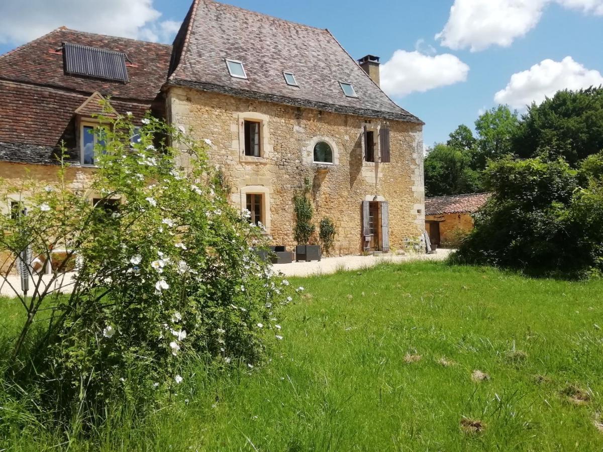 Sainte Sabine En Dordogne Castels Exterior foto