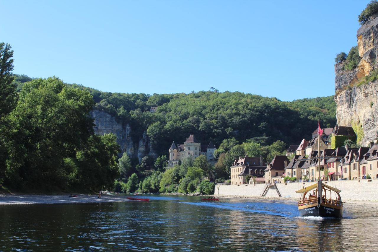 Sainte Sabine En Dordogne Castels Exterior foto