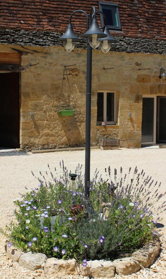 Sainte Sabine En Dordogne Castels Exterior foto